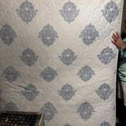 Free Queen Mattress 