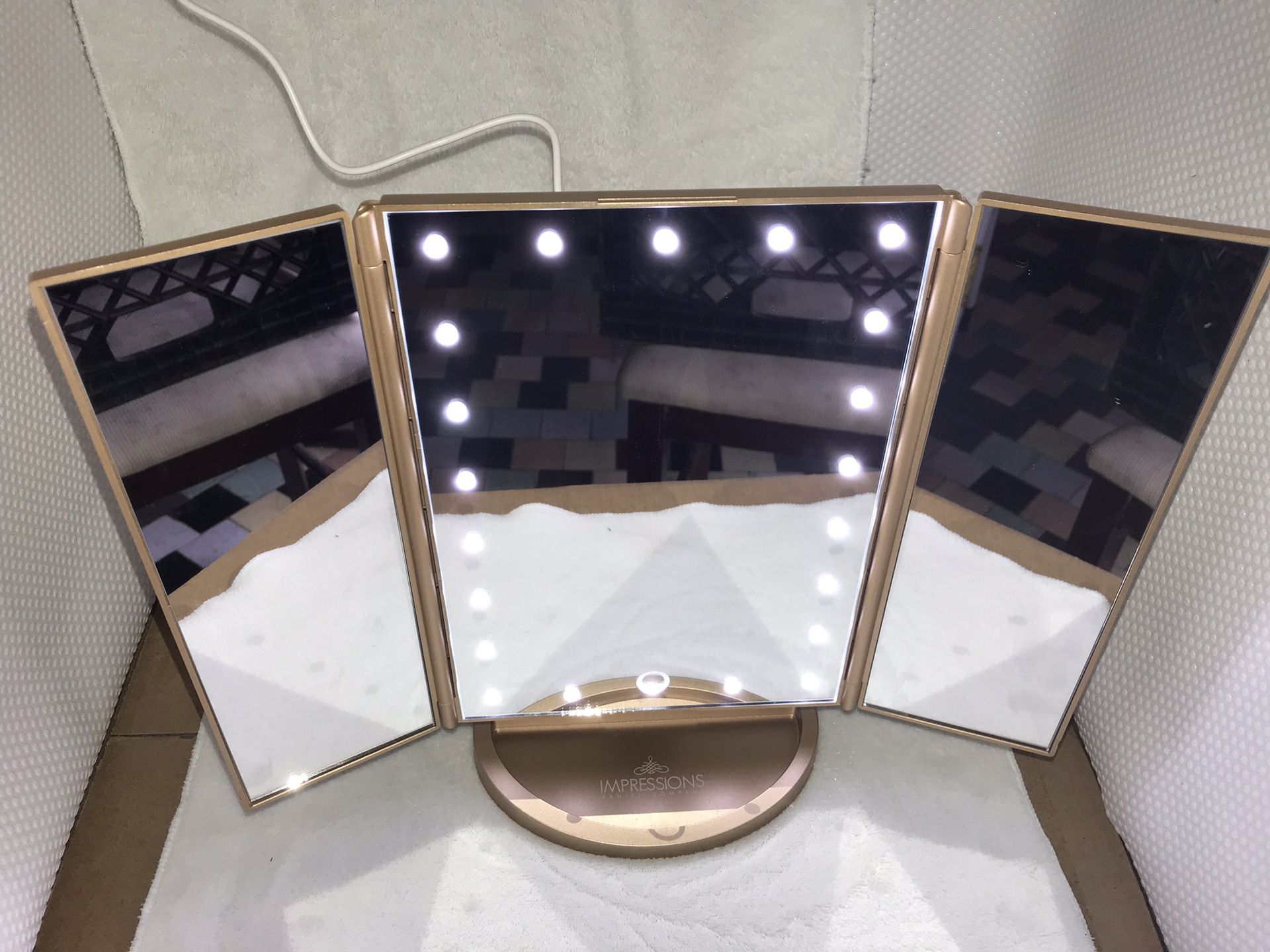Impressions Led Lighted Makeup Mirror, Tri Folder White Mirror 21 LED Vanity