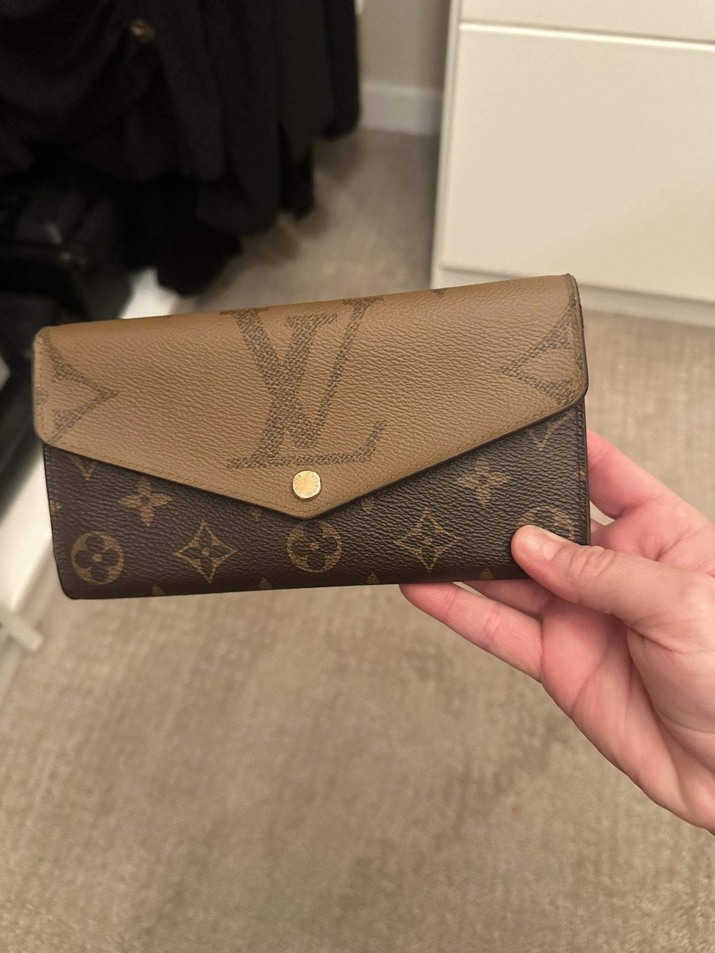 Beautiful Sarah LV Wallet Authentic 