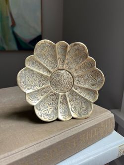 Small Vintage Brass Pedestal Floral Etched Trinket Dish ( D5.4” / H1.5” ) firm on price