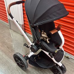 Quinny Stroller!! 