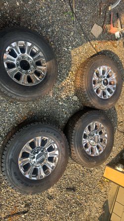 Wheels almost new OEM F250 8 lug
