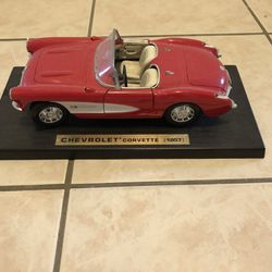 Metal 1957 Chevy Chevrolet Corvette Model 