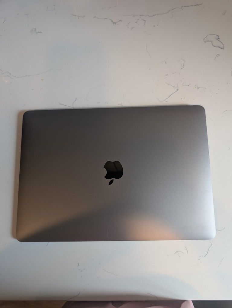 MacBook Air Model A2337