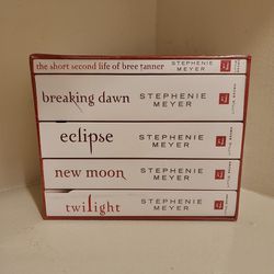 The Twilight Saga White Collection Paperback (NEW & SEALED)