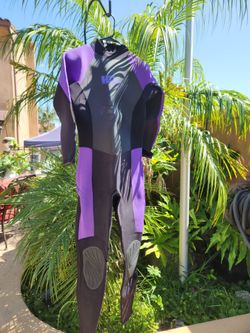 Women's wet suits, size 14