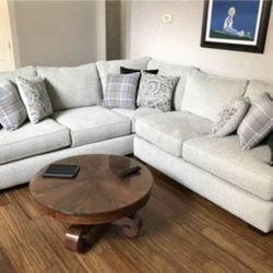 Sectional Sofa 