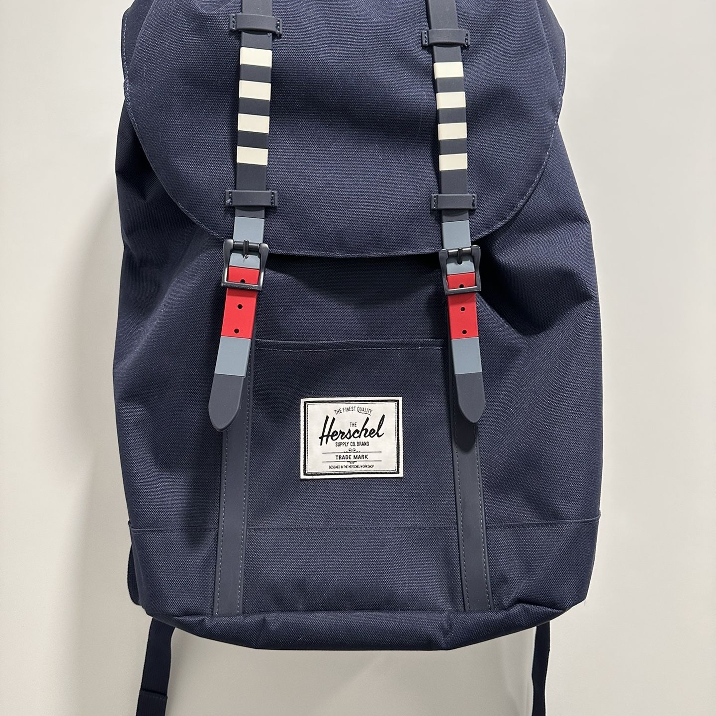 herschel backpack in seattle Herschel Retreat backpack for Sale in Seattle, WA