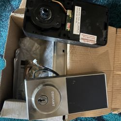 Defiant Pad Key Lock 