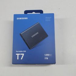 New Samsung Portable T7 1TB USB-C to USB-C SSD MU-PC1T0T