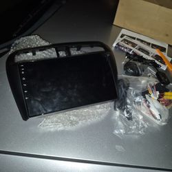 9in HD Touchscreen Mirage