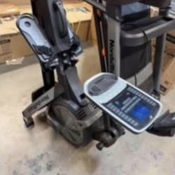 New NordicTrack - RW500 Rower - Black