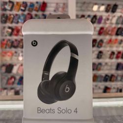 Beats Solo 4 