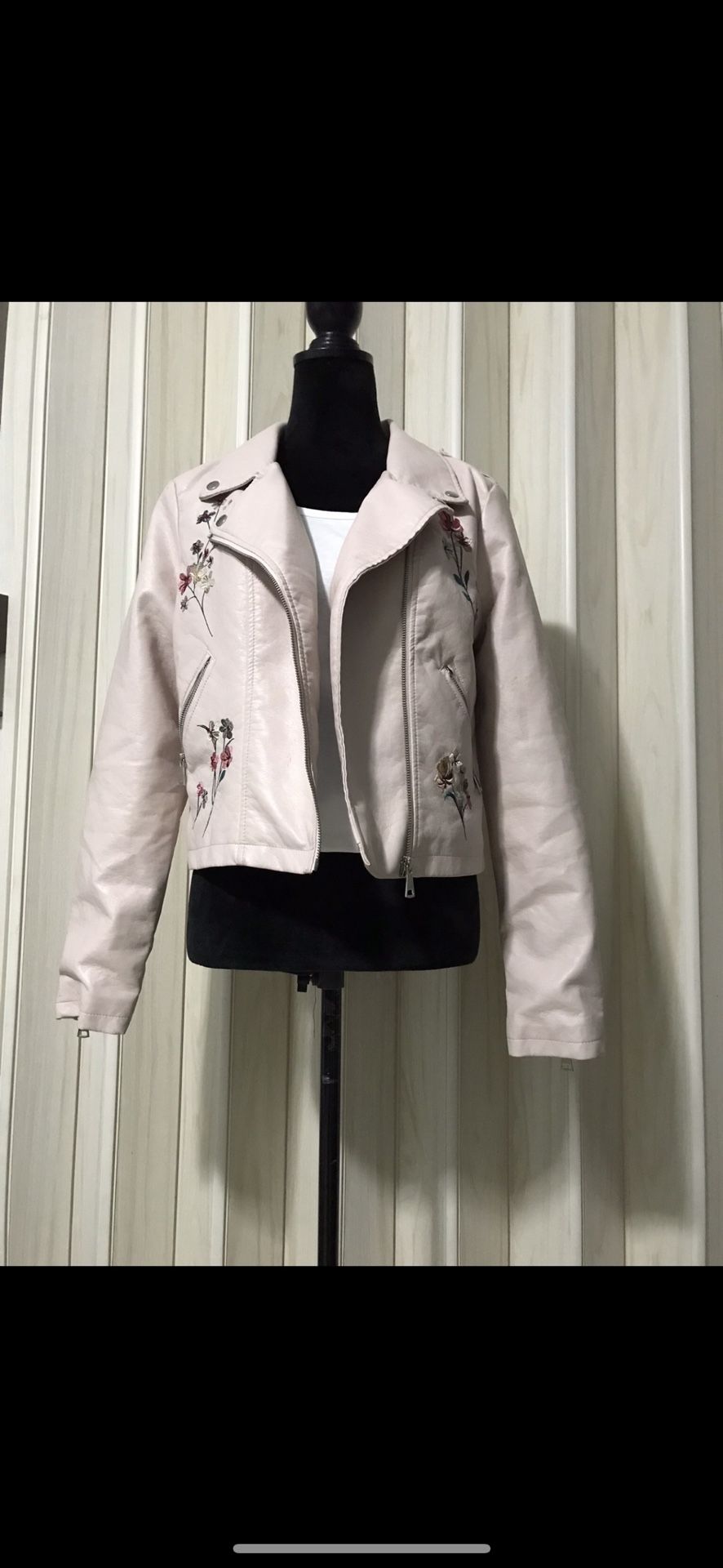 URBAN Retro Baby Pink Embroidered Jacket Size L