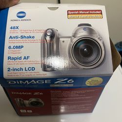 Konica Minolta Dimage Z6 6 Megapixel Digital Camera With Accessories & Box