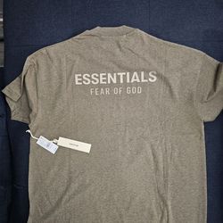 Essentials Fear of god shirt