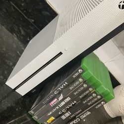 Microsoft Xbox One S- DOES NOT WORK -Includes Games 