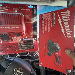 Milwaukee Grinder Combo With Battery And Charger