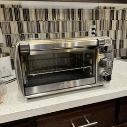 Like New Oster Convection oven