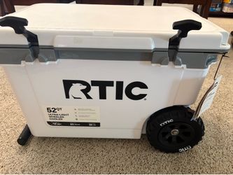 RTIC 52 qt ultra lite wheeled cooler