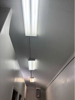 Free tube light ballasts