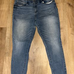 Women’s Levi’s Size 16 Short 