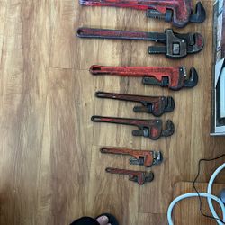 Pipe Wrenches