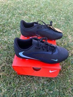 Nike Youth cleats