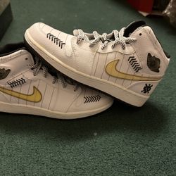 JORDAN 1 MID OPENING DAY BASEBALL WHiTE SIZE 4.5Y