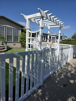 Vinyl Fence