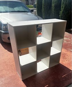 Cube shelf
