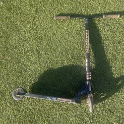 Mongoose Scooter