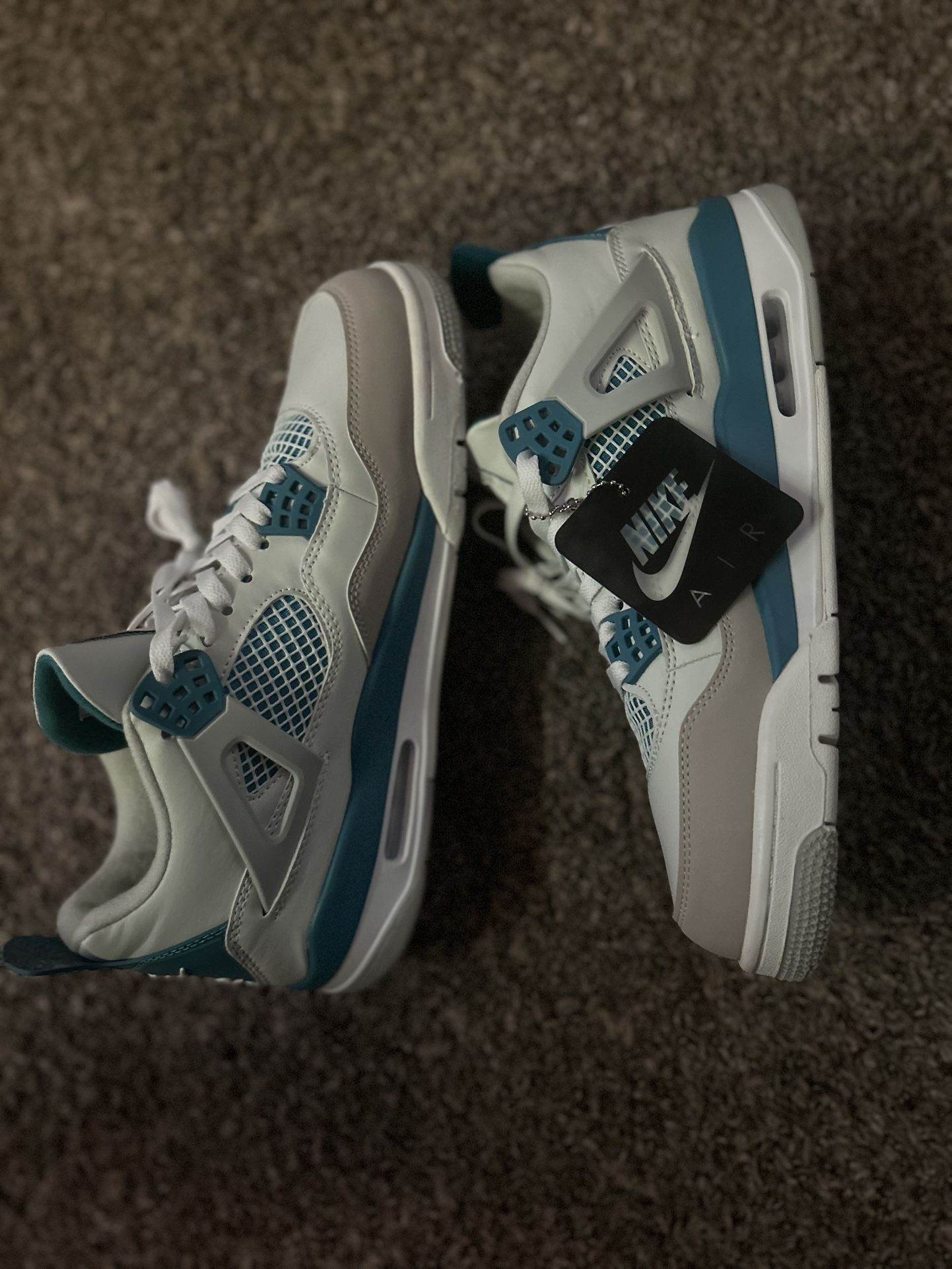 Jordan 4s(Military Blue(2024)
