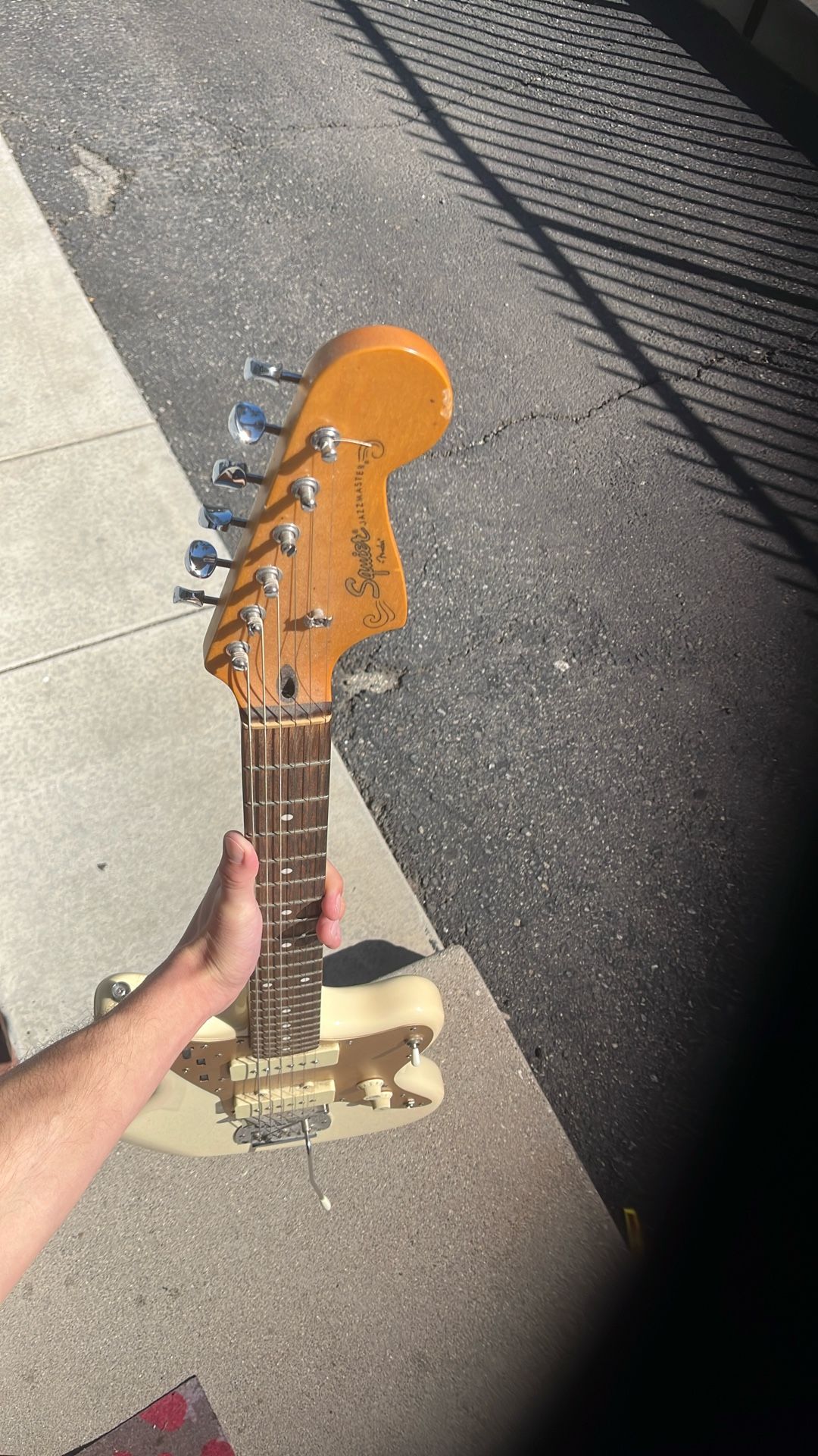Fender Squier - J Mascis From Dinosaur Jr Type.