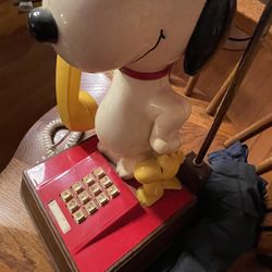 Snoopy Phone & Lamp Vintage