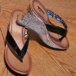 Ladies Wedge Black Slip-ons (size 8)