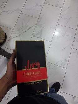 Womens carolina herrera perfume
