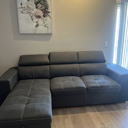 Free Couch 