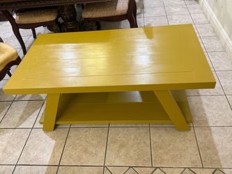New wood coffee table