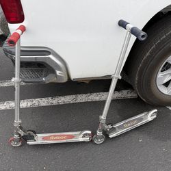 Set of 2 Razor Kick Scooters (Red/Blue) - Ready to Ride