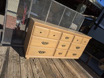 Dresser