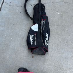 Titleist Lightweight Sunday Golf Bag