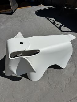Vitra White Elephant Stool