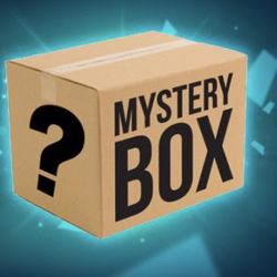 Women’s Clothing Box 10PC