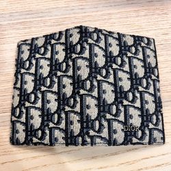 Men's classic embroidered monogram walletMen's classic embroidered monogram wallet