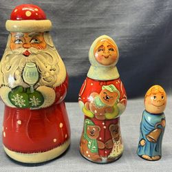 Vintage Christmas Wooden Nesting Dolls (c3) - Great Condition! 