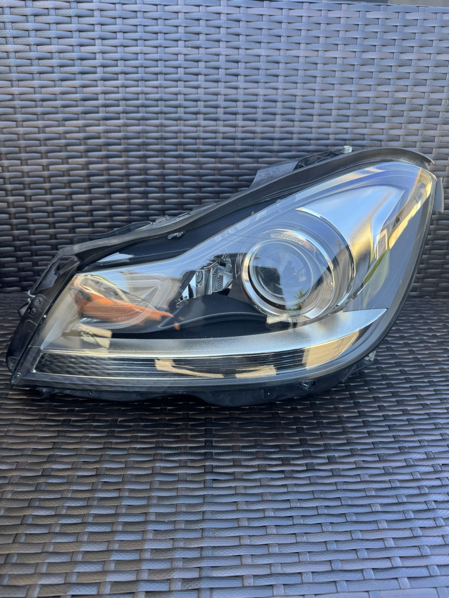 2012 2013 2014 2015 Mercedes-Benz W204 C250 C300 C350 C63 Left Driver Side Xenon Headlight Complete OEM A(contact info removed)