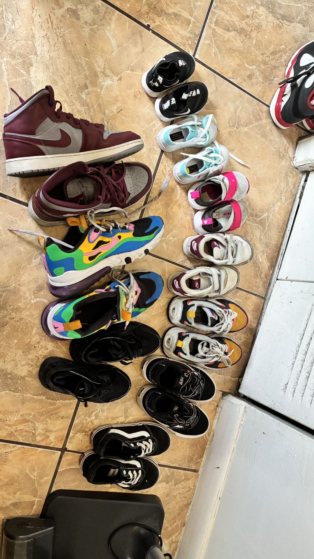Kids Sneakers 