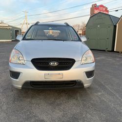 2008 Kia Ronda
