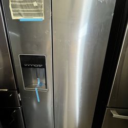 Refrigerator Whirlpool Side by Side in Stainless Steel